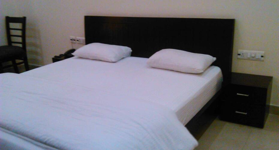 Hotel Moti Tower, Haldwani 3